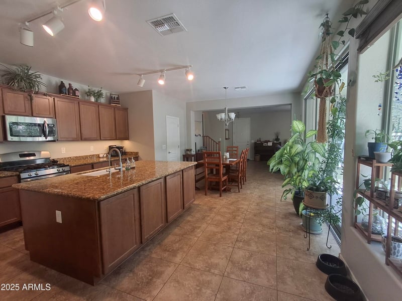 21013 Wycliff Dr, Buckeye, AZ 85396