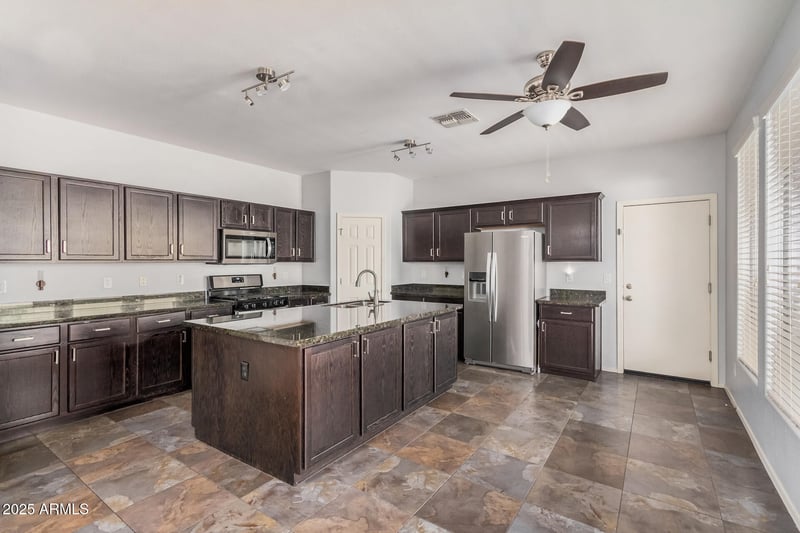 21014 Ridge Rd, Buckeye, AZ 85396