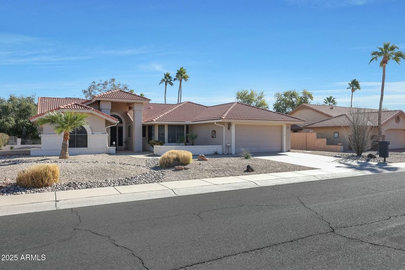 21019 Desert Sands Dr, Sun City West, AZ 85375