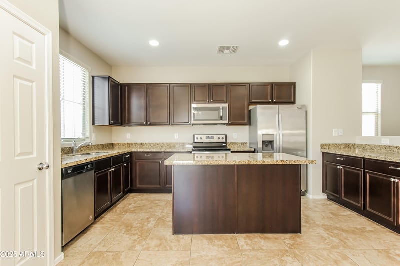 2102 118th Ave, Avondale, AZ 85323