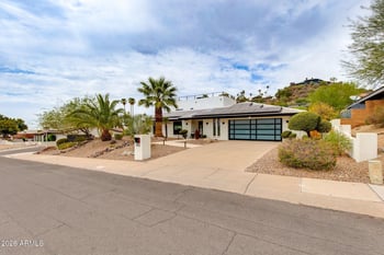 2102 Orangewood Ave, Phoenix, AZ 85020