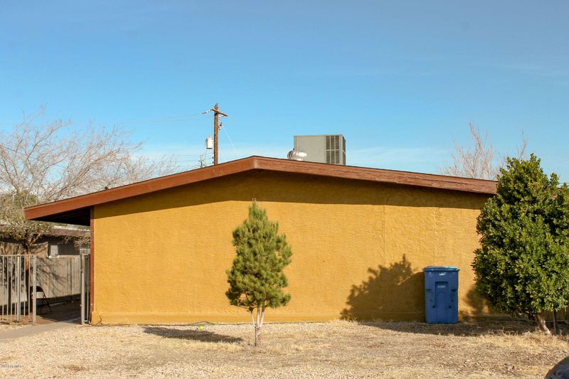 2102 W Heatherbrae Dr, Phoenix, AZ 85015