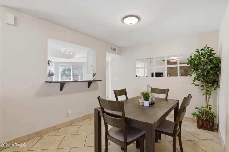 2102 Marco Polo Rd, Phoenix, AZ 85027