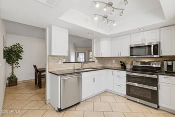2102 Marco Polo Rd, Phoenix, AZ 85027
