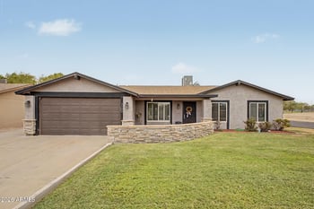 2102 Utopia Rd, Phoenix, AZ 85027