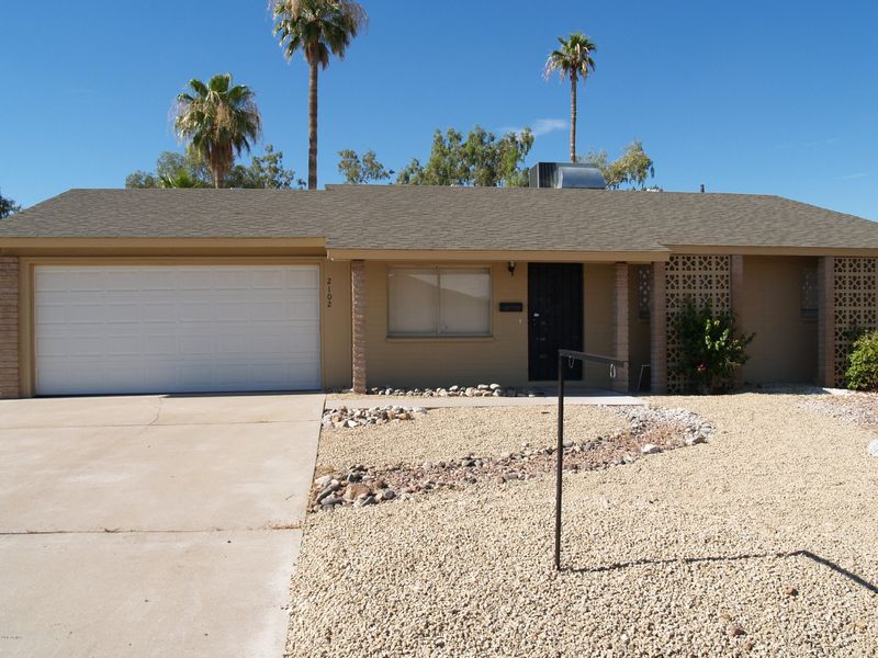 2102 W Wagoner Rd, Phoenix, AZ 85023