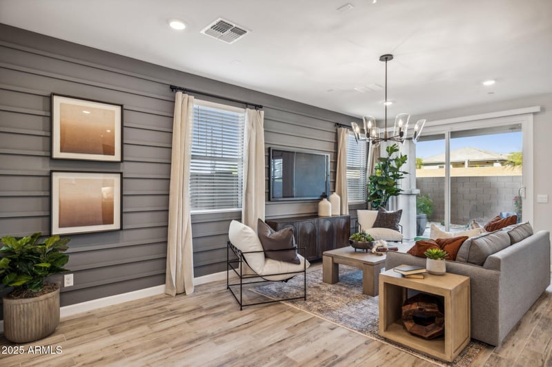 21025 58th Pl, Phoenix, AZ 85054