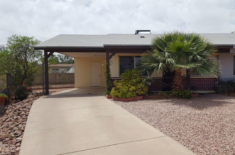 2103 E Betty Elyse Ln, Phoenix, AZ 85022