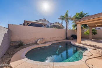 2103 E Wahalla Ln, Phoenix, AZ 85024