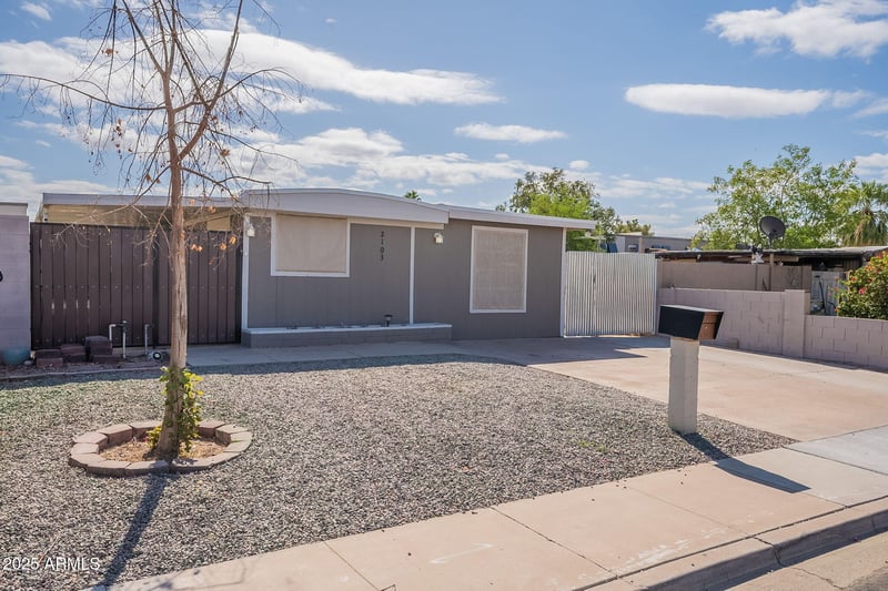 2103 Silverton St, Mesa, AZ 85203
