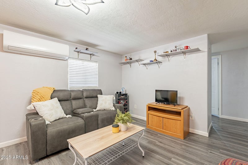 2103 Silverton St, Mesa, AZ 85203