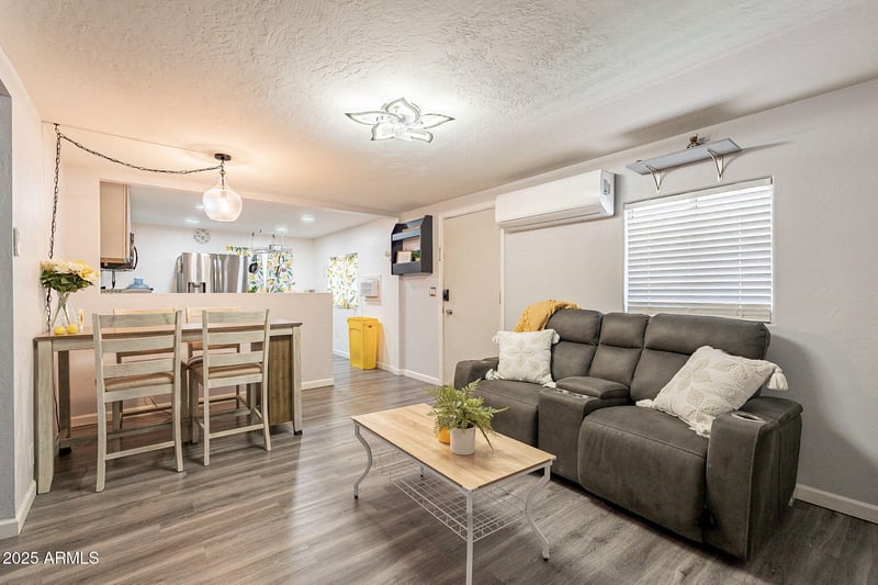 2103 Silverton St, Mesa, AZ 85203