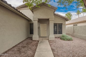 21030 66th Ln, Glendale, AZ 85308