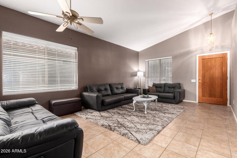 21030 66th Ln, Glendale, AZ 85308