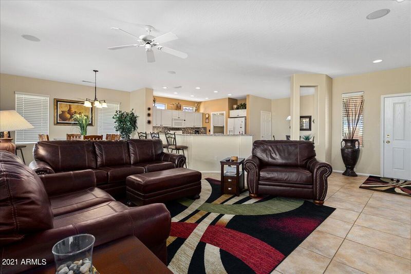 21034 N Circle Cliffs Dr, Surprise, AZ 85387