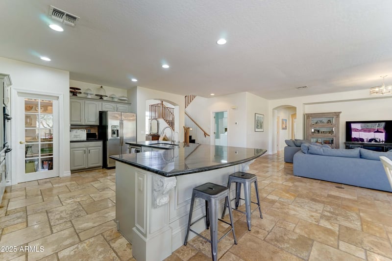 2104 80th Pl, Mesa, AZ 85207