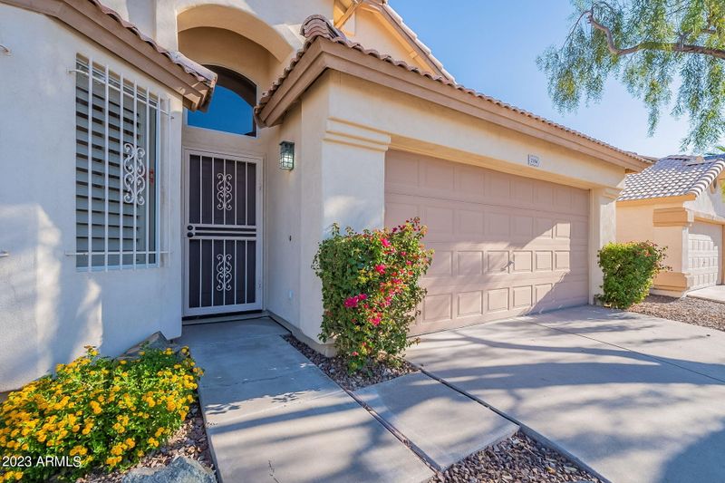 2104 E Rosemonte Dr, Phoenix, AZ 85024