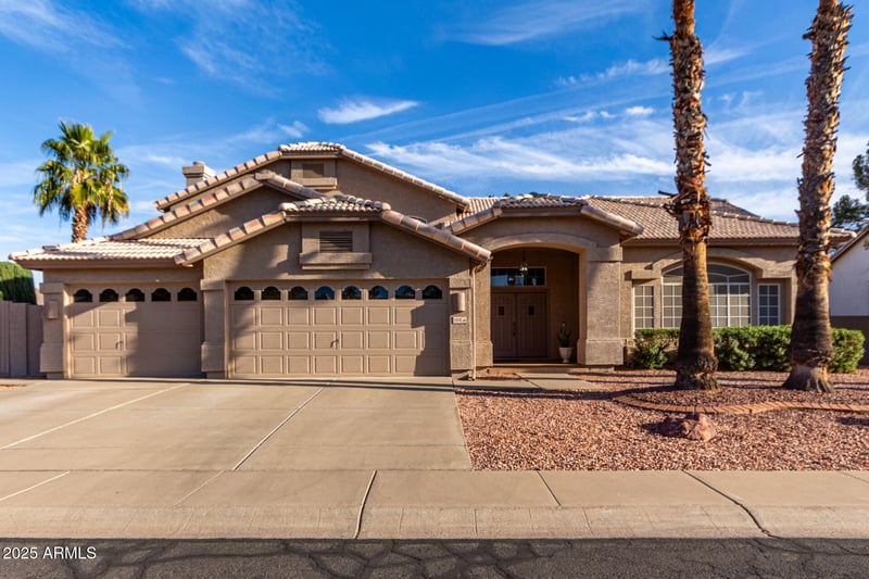 21041 61st Dr, Glendale, AZ 85308
