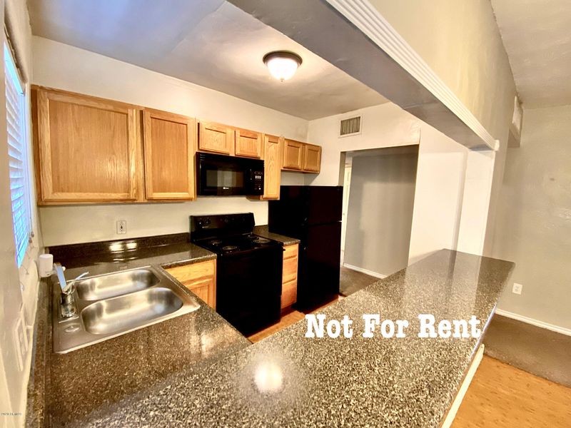2105 E Campbell Ave, Phoenix, AZ 85016