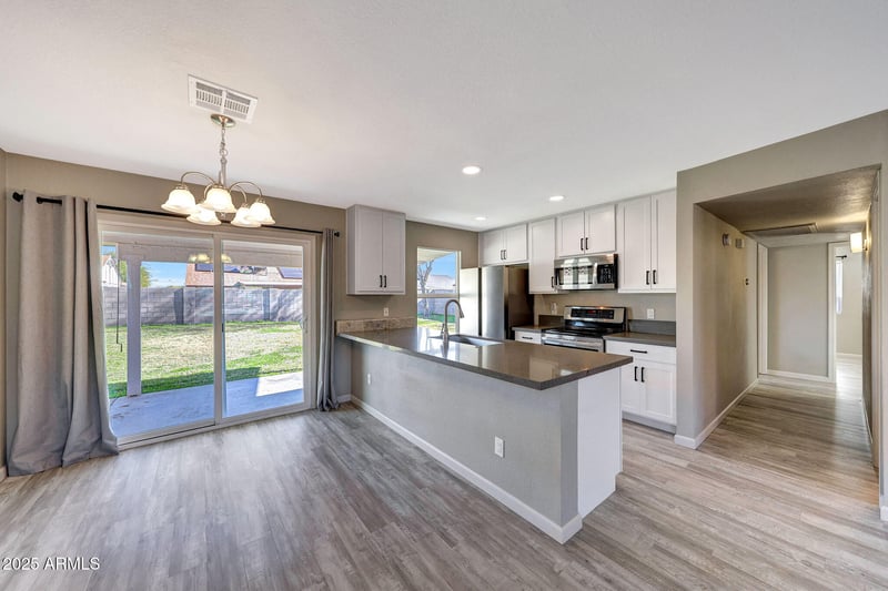 21057 33rd Dr, Phoenix, AZ 85027