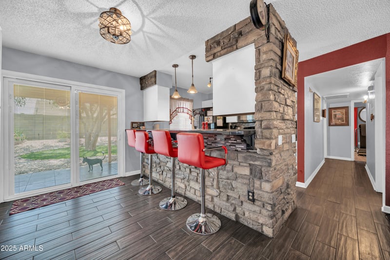 21057 34th Dr, Phoenix, AZ 85027