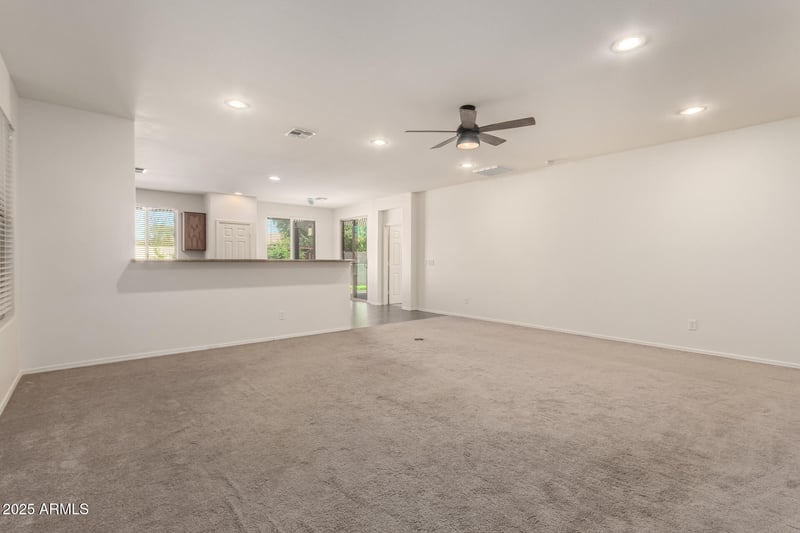 2106 Aire Libre Ave, Phoenix, AZ 85022