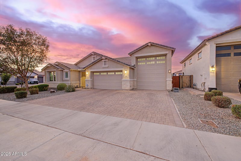 21064 E Cattle Dr, Queen Creek, AZ 85142