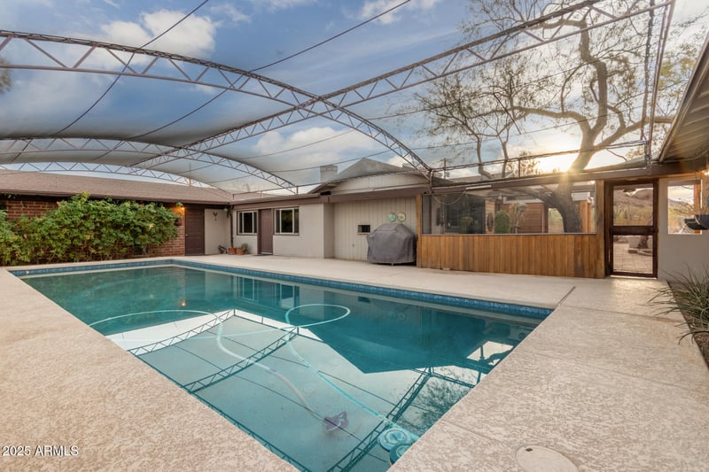 2107 Campo Allegre Dr, Tempe, AZ 85288