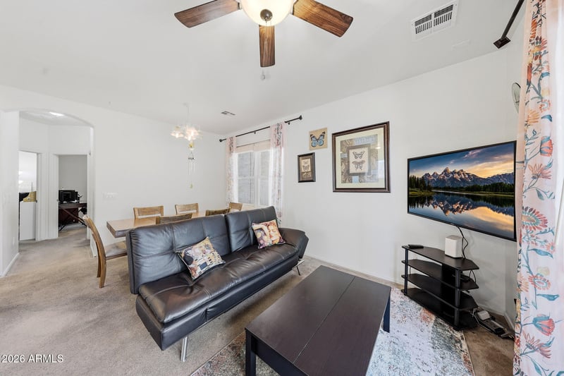 2107 Huntington Dr, Phoenix, AZ 85040