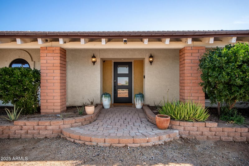 2107 Sossaman Rd, Mesa, AZ 85207