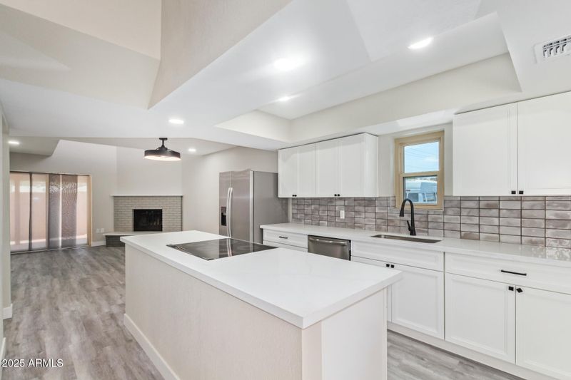 2107 W Lane Ave, Phoenix, AZ 85021