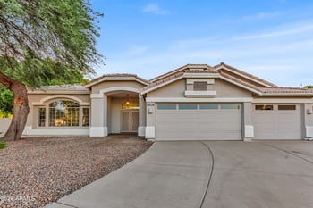 21072 61st Dr, Glendale, AZ 85308