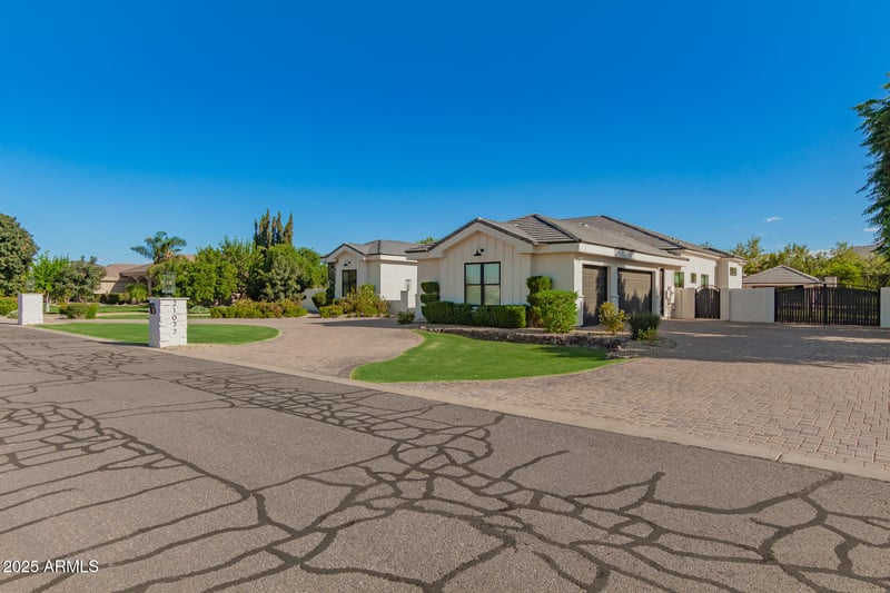 21077 Marsh Rd, Queen Creek, AZ 85142