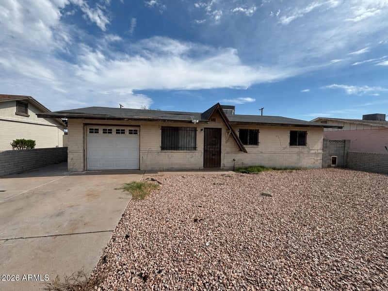 2108 E Alta Vista Rd, Phoenix, AZ 85042