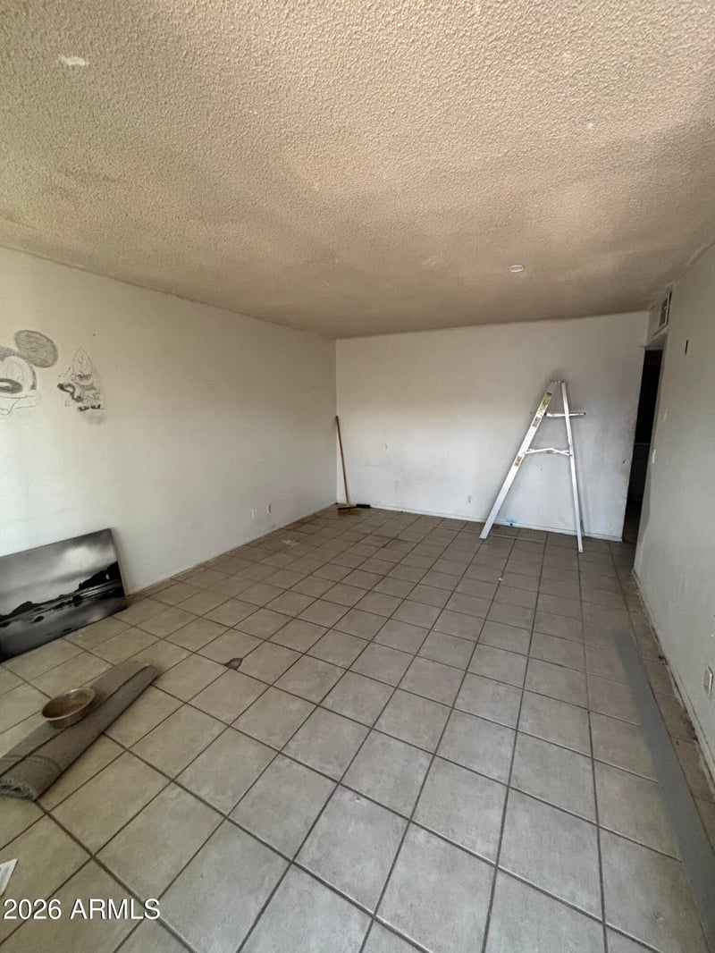 2108 E Alta Vista Rd, Phoenix, AZ 85042