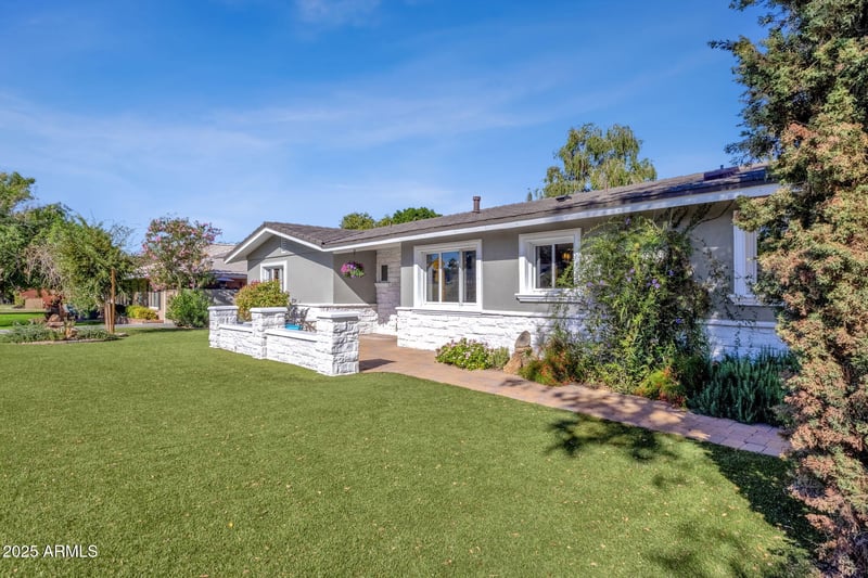 2108 E San Juan Ave, Phoenix, AZ 85016