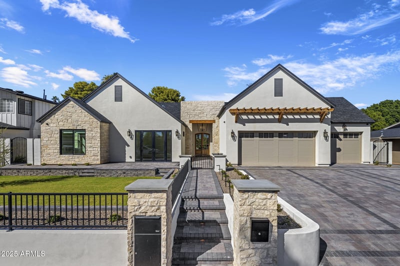 2108 Solano Dr, Phoenix, AZ 85016