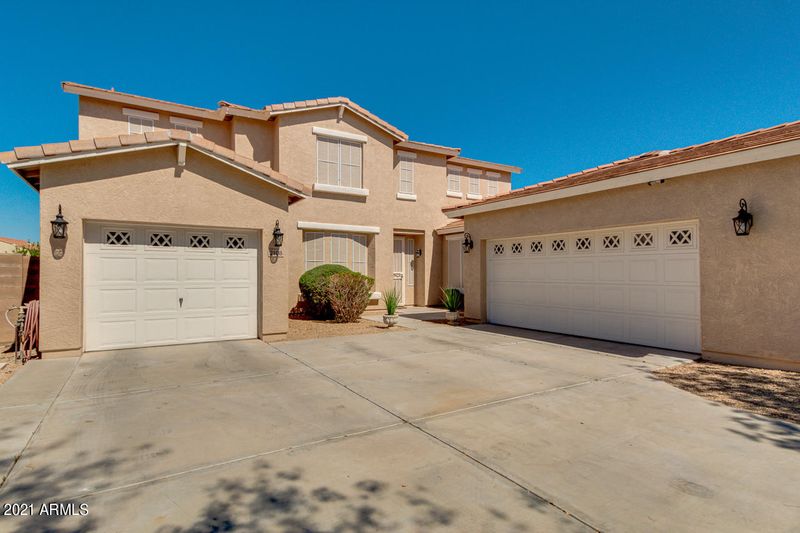 2108 W Fawn Dr, Phoenix, AZ 85041