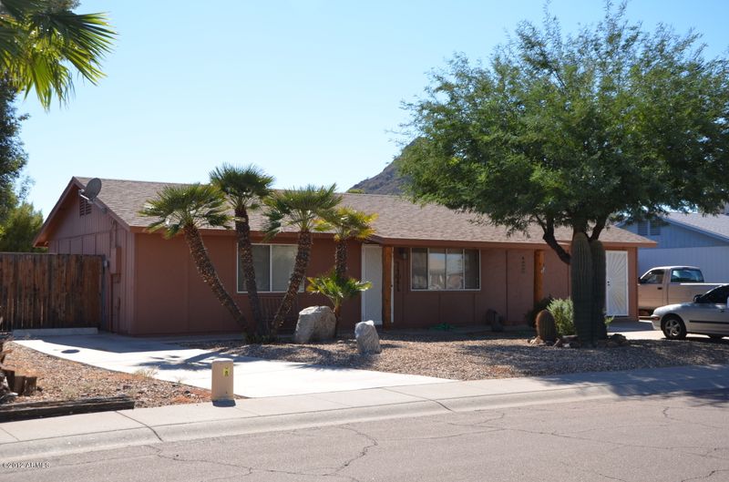 2109 E Kathleen Rd, Phoenix, AZ 85022