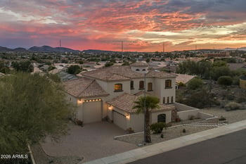 2109 E Kerry Ln, Phoenix, AZ 85024