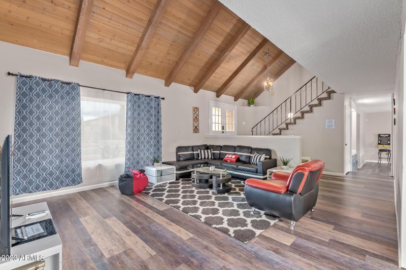 2109 E Sheena Dr, Phoenix, AZ 85022