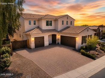 2109 White Feather Ln, Phoenix, AZ 85085