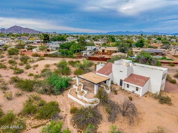 211 Campo Desierto Rd, Tempe, AZ 85288