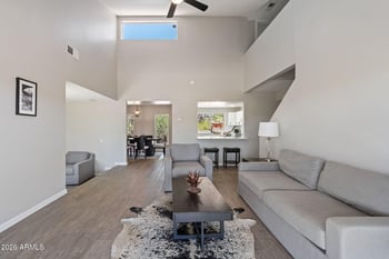 211 E Campo Desierto Rd, Tempe, AZ 85288