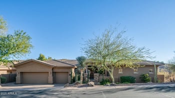 211 E Desert Wind Dr, Phoenix, AZ 85048