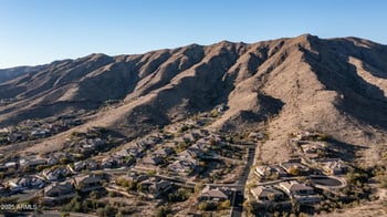211 E Desert Wind Dr, Phoenix, AZ 85048