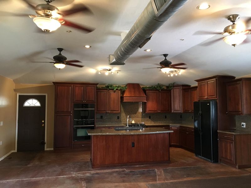 211 E La Canada Blvd, Goodyear, AZ 85338