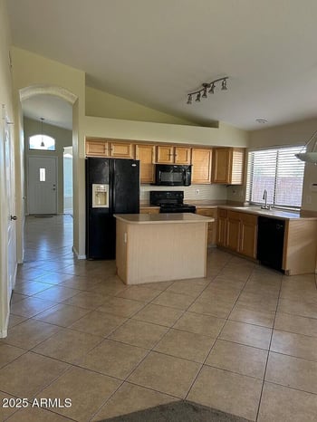 211 Ingram St, Mesa, AZ 85201