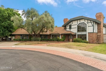 211 Kaler Dr, Phoenix, AZ 85021