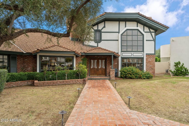 211 Kaler Dr, Phoenix, AZ 85021